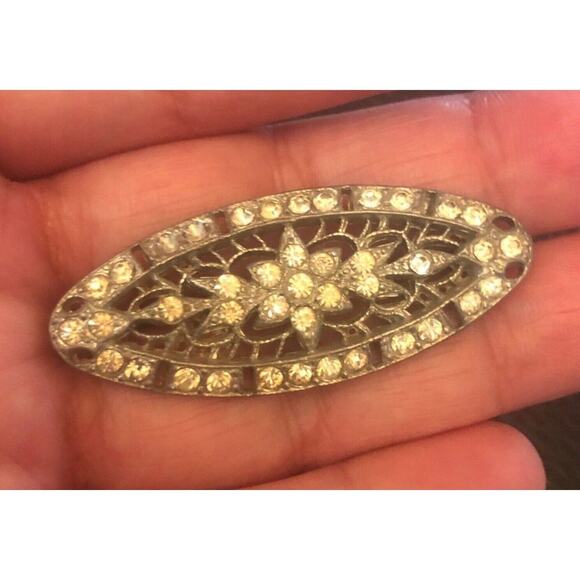Jeweled Oval Brooch with Crystals Vintage Cutout Filigree - Picture 1 of 3